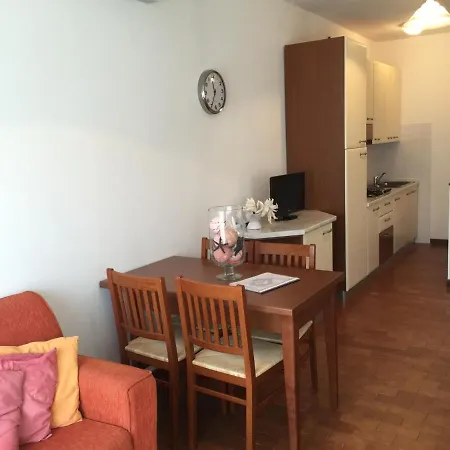 Santa Fe Da Colla Apartment *
