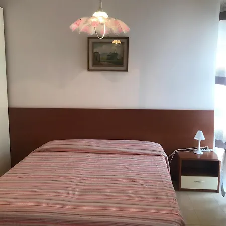 Santa Fe Da Colla Apartment *